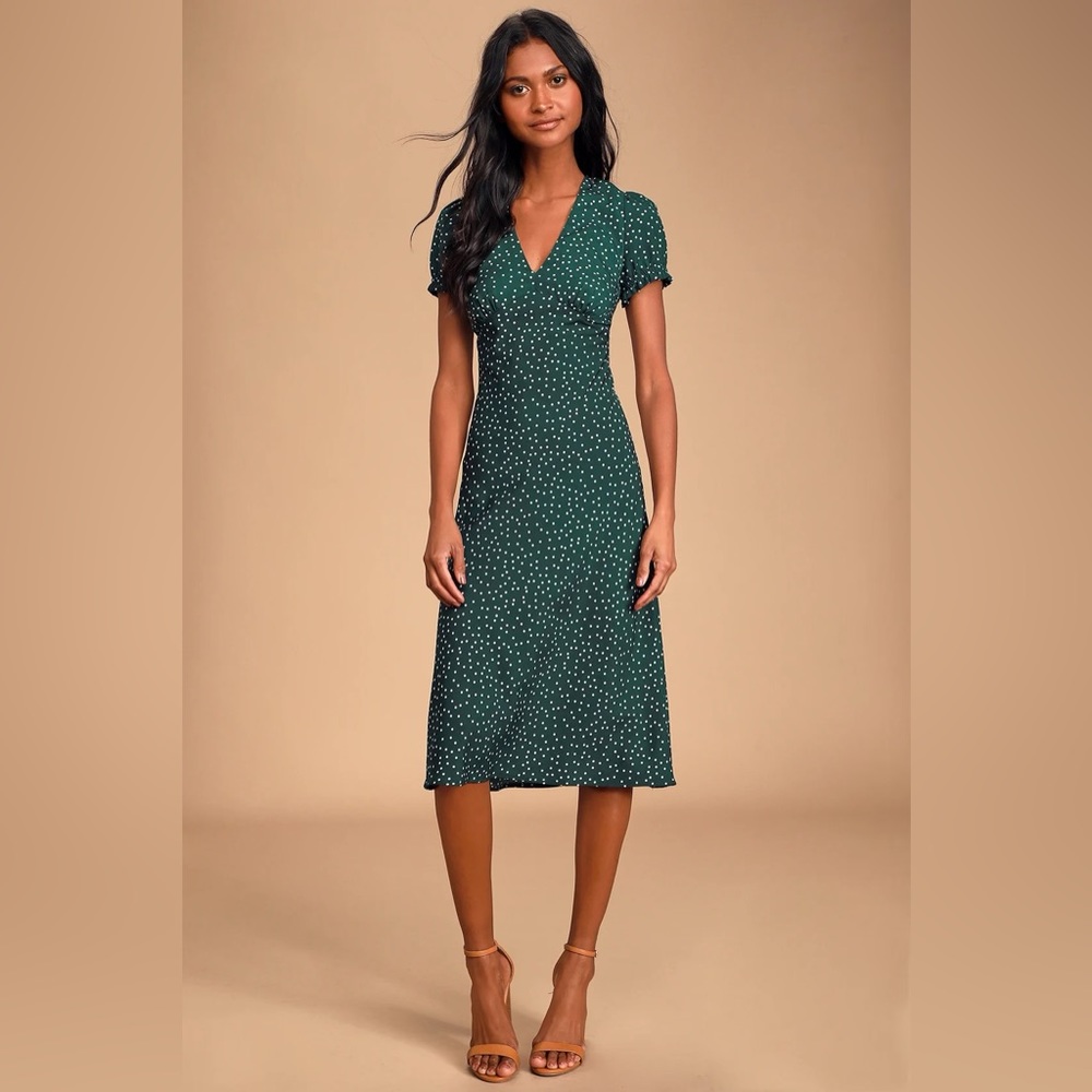 Lulus Tasteful Treat Green Polka Dot Short Sleeve Midi Dress